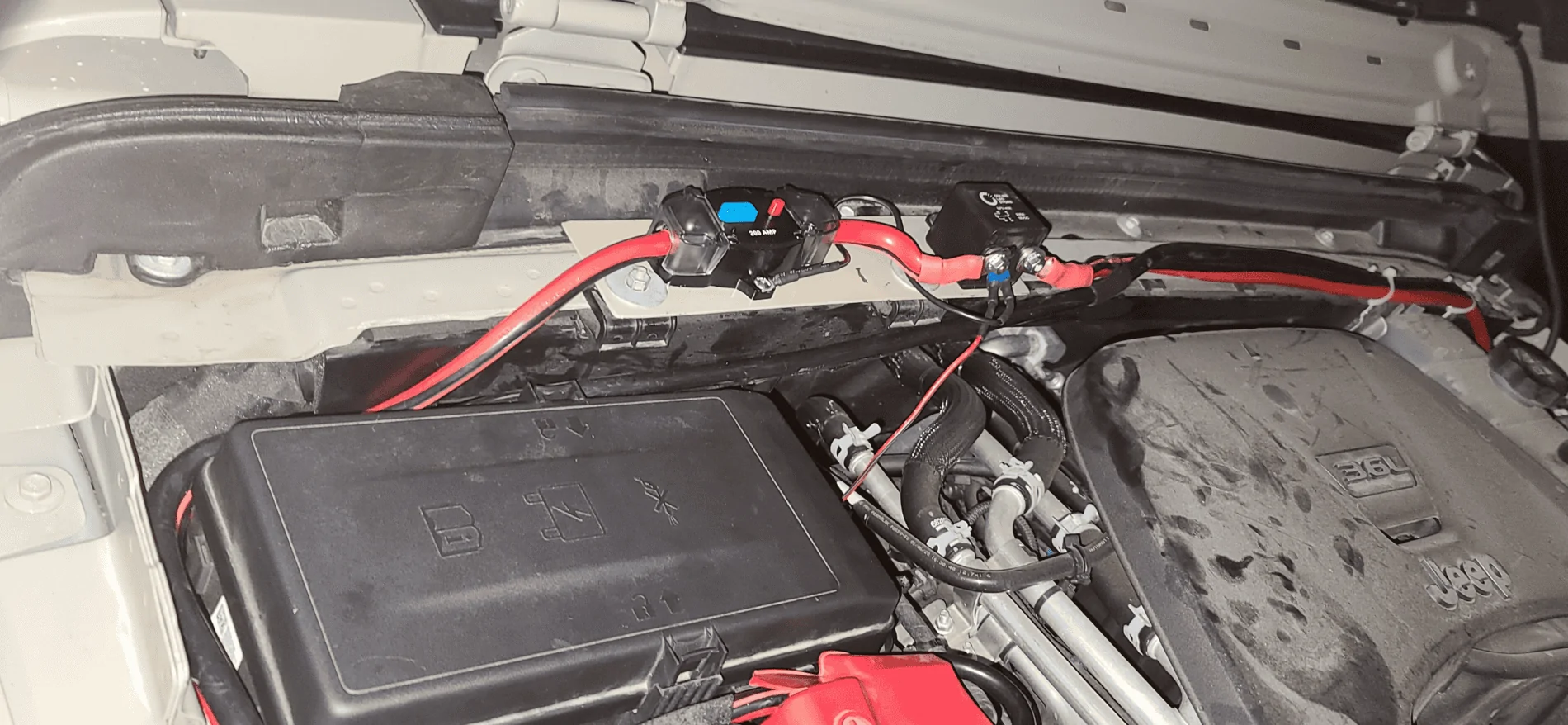 Jeep Gladiator 1500 watt 110 volt in the bed 1