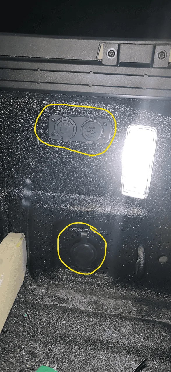 Jeep Gladiator 1500 watt 110 volt in the bed 3