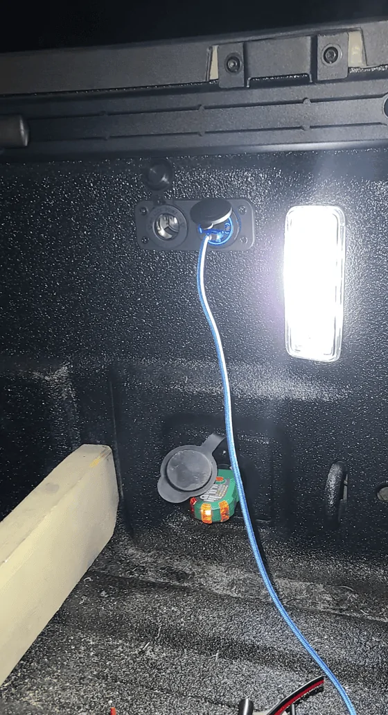 Jeep Gladiator 1500 watt 110 volt in the bed 4