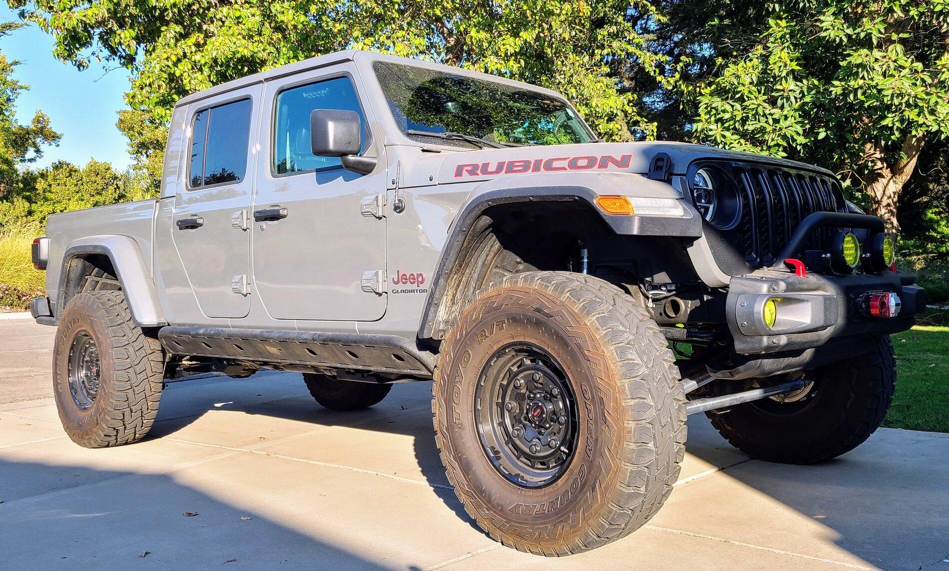 Jeep Gladiator Lets see all those Gladiators with lifts and bigger tires! 20211015_164426~2