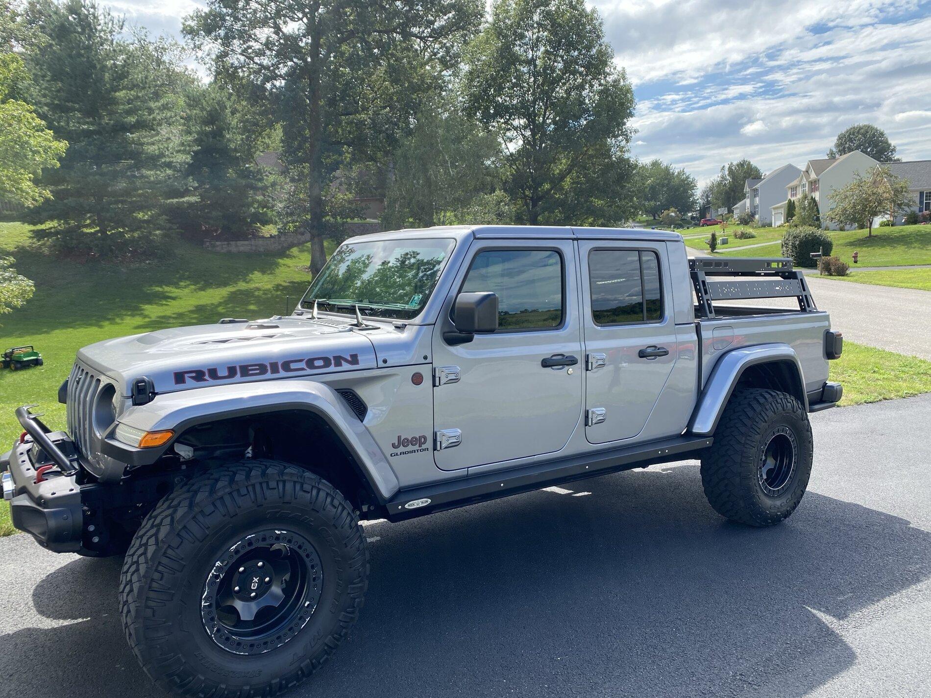 Jeep Gladiator 37” Nittos on KMC beadlocks 88EB9DEE-EFD4-4628-A463-4E170501D8FC
