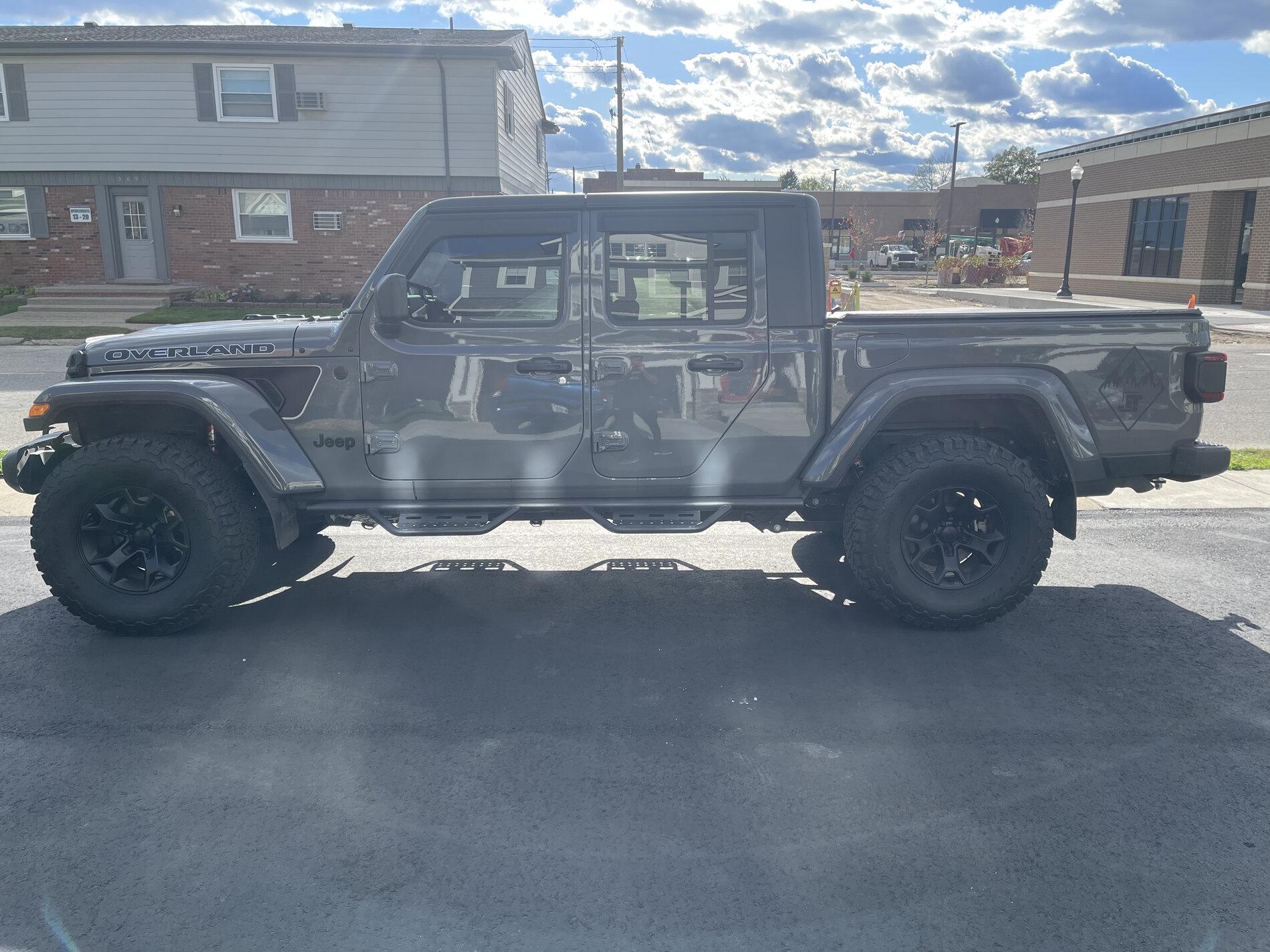Jeep Gladiator Pics  - Only using 1 inch spacer (Terflex) & 3/4 daystar for 35s 37F1EF7F-22B8-42C3-96D3-7DF5F5A0EEB6