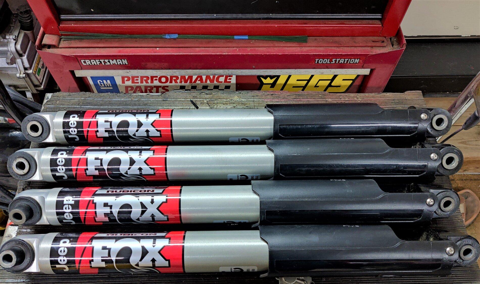 Jeep Gladiator Rear Shock Absorbers, Same Part Number, Different Suffix ... Help? 001