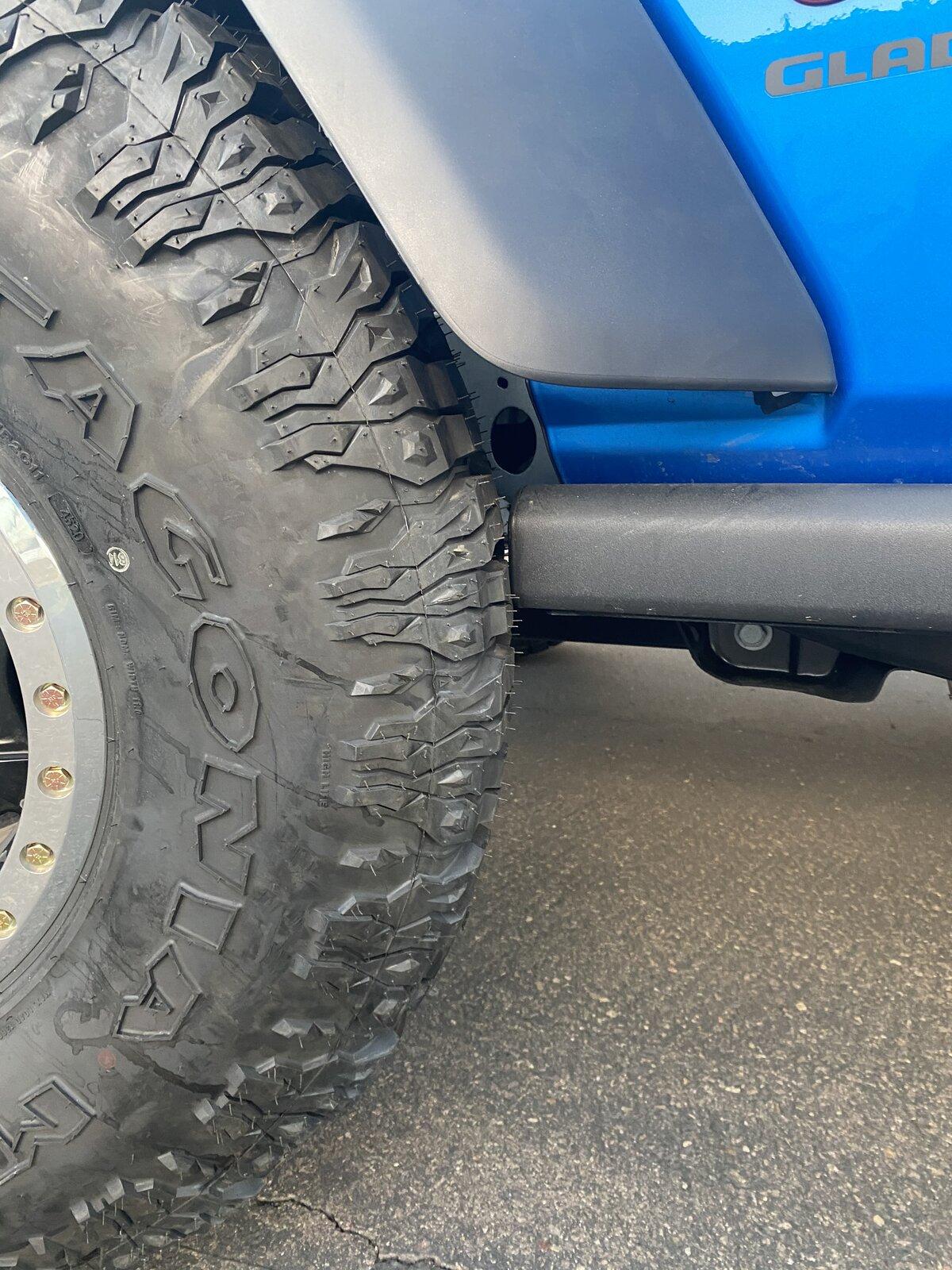 Jeep Gladiator Hydro Blue Diesel Rubicon  - “The Blue King” BB3426A0-2BC7-405C-8DA2-C22F0A04C56E