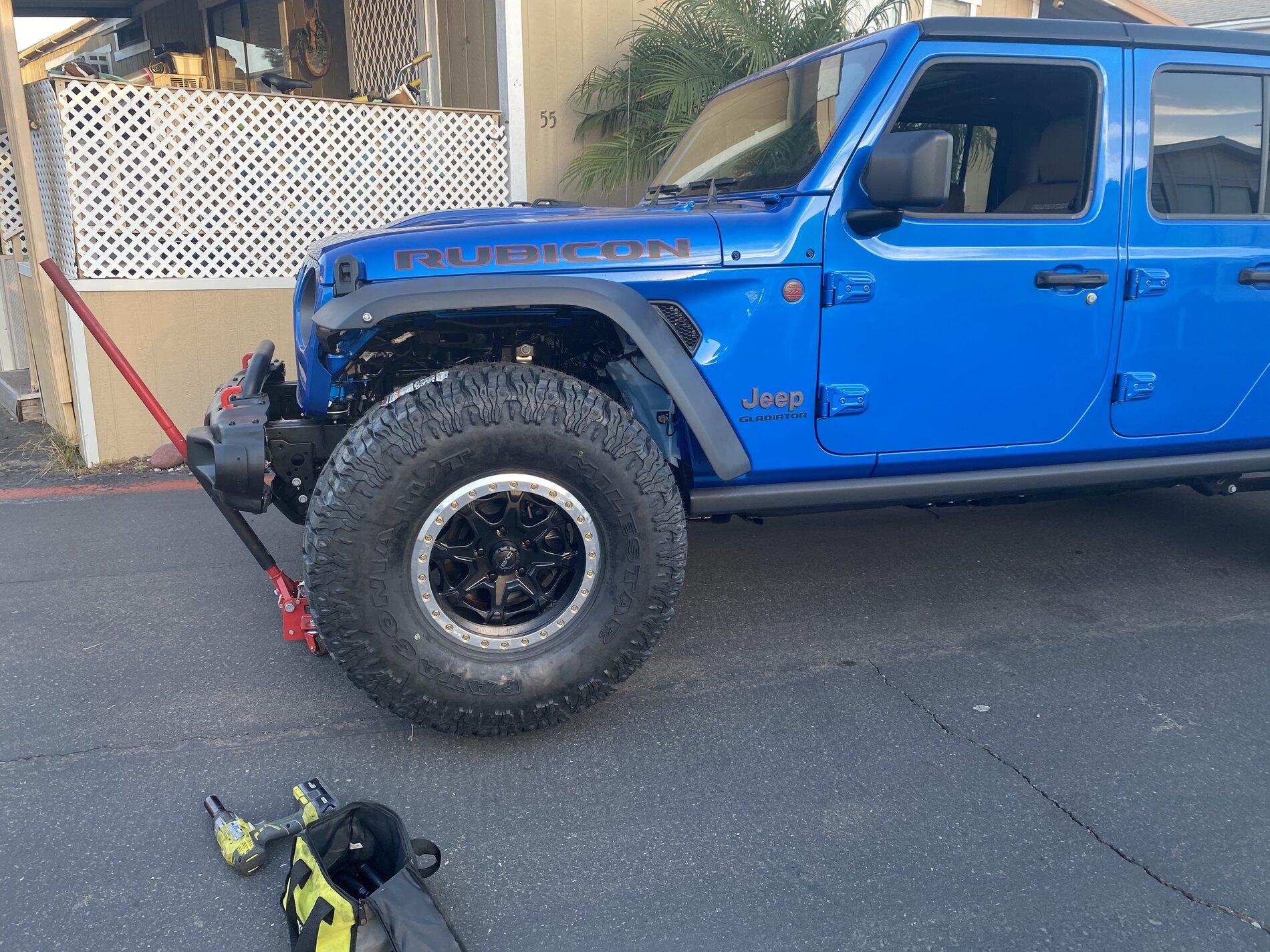 Jeep Gladiator Hydro Blue Diesel Rubicon  - “The Blue King” 5AC395D0-BA83-42E4-BA0F-80D04D58AE70
