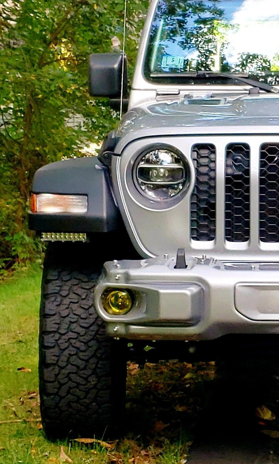 Jeep Gladiator Suggestions for mounting lights to the plastic front bumper… glad