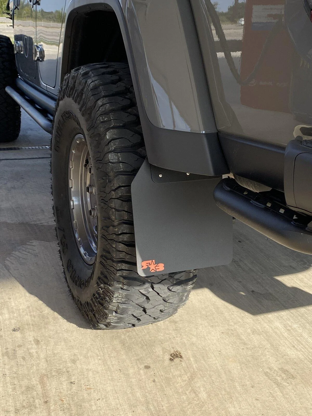 Jeep Gladiator (VolatileA) Big Sur - 2021 Sting Gray Mojave Build A0A4EB09-2F6E-4F02-B992-2FE6C6196F84