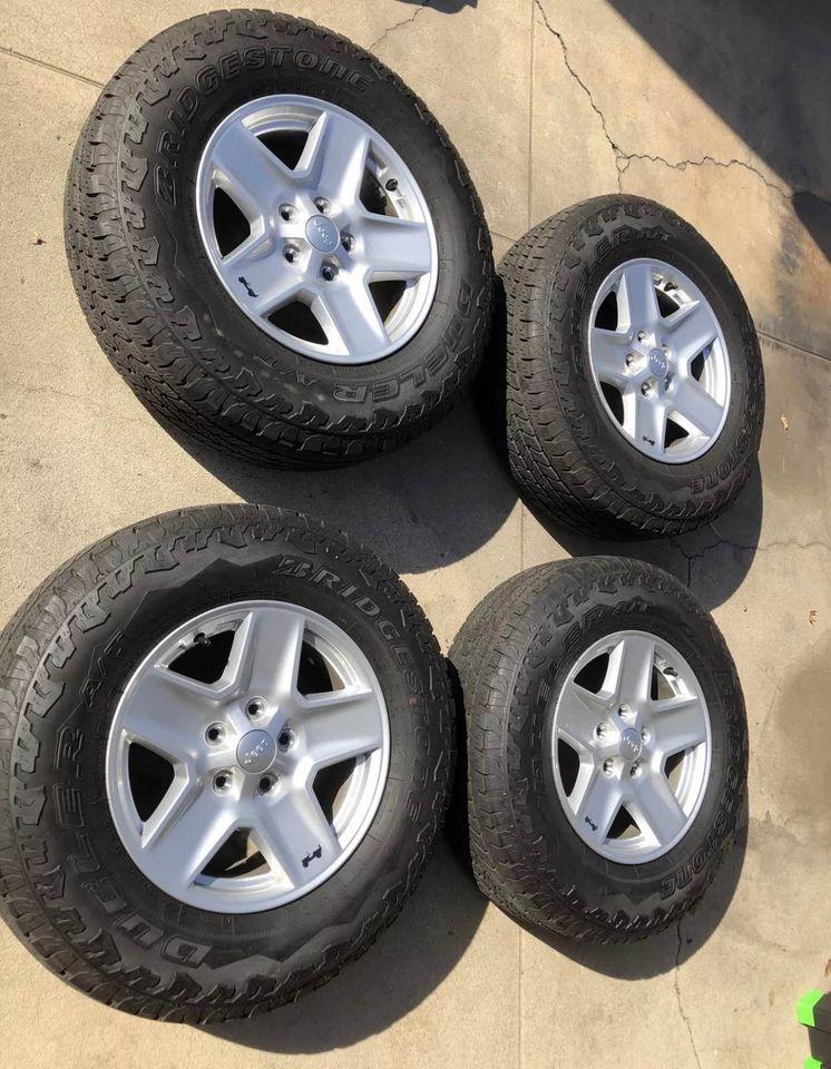 Jeep Gladiator OEM Sport S Wheels and tires + unmounted spare - less than 300 miles on them! wheels