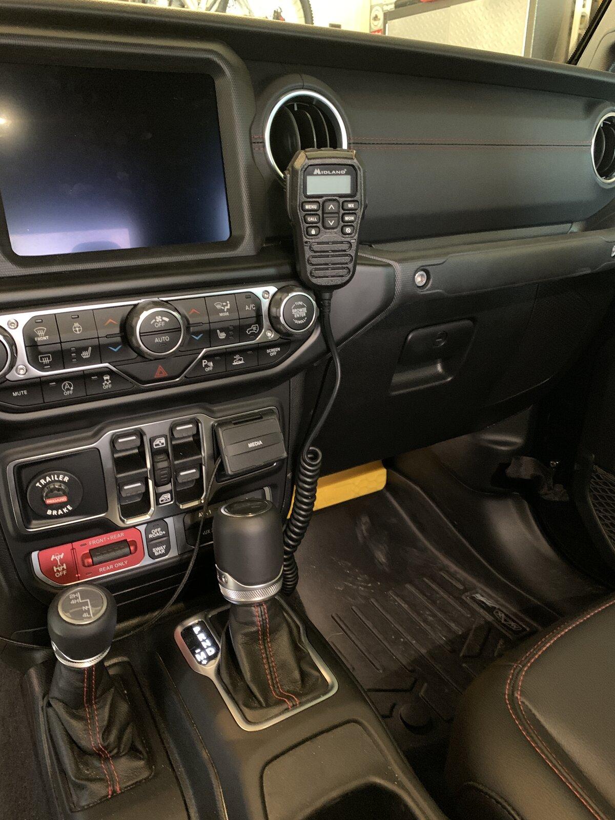 Jeep Gladiator Which Midland GMRS radio, MXT400 or MXT275? 1AA3D81A-8207-4D8E-8077-5342995EDD32