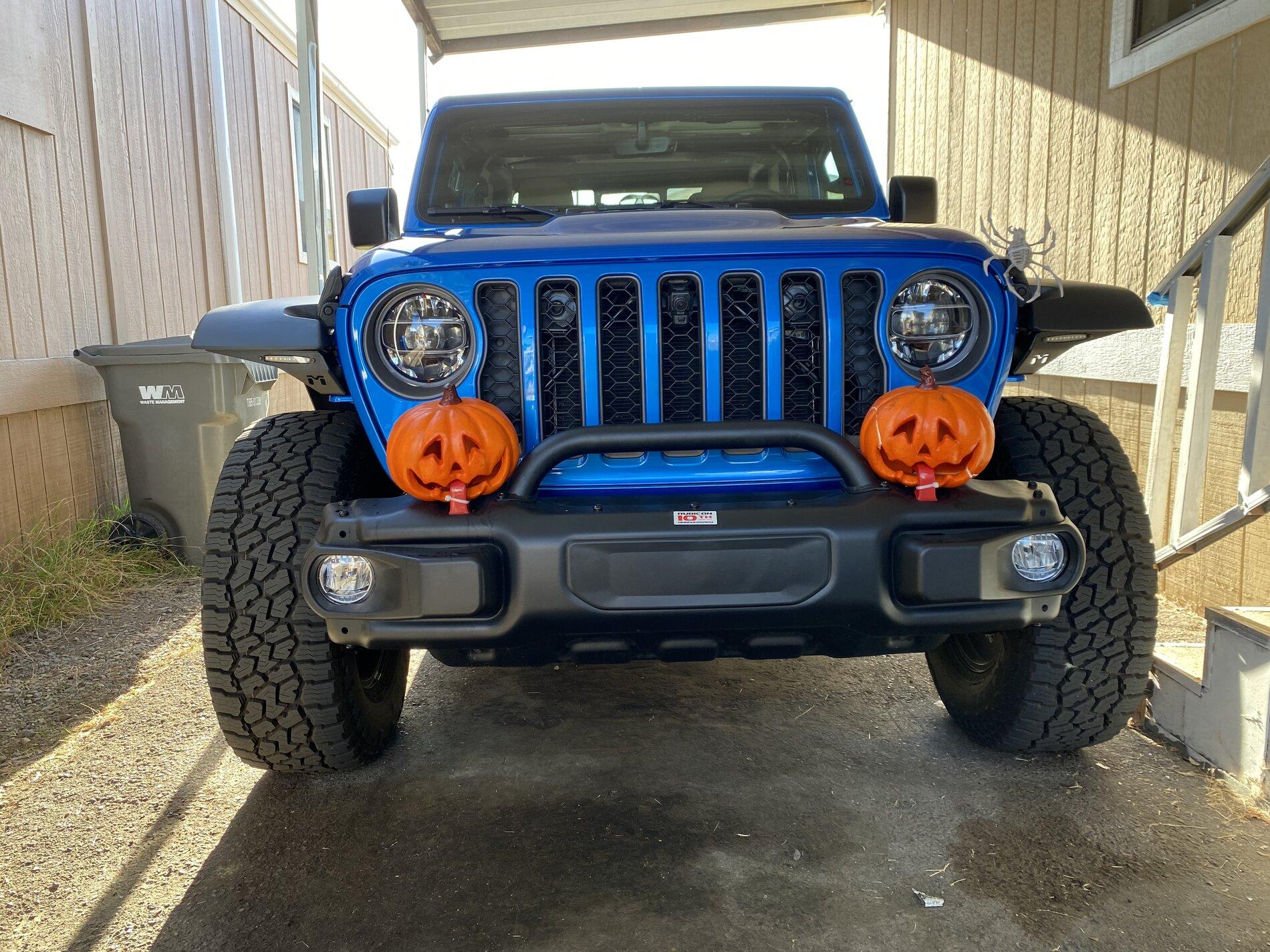 Jeep Gladiator Hydro Blue Diesel Rubicon  - “The Blue King” 39839A30-F34E-4FC1-8B6C-C684EA196C1D