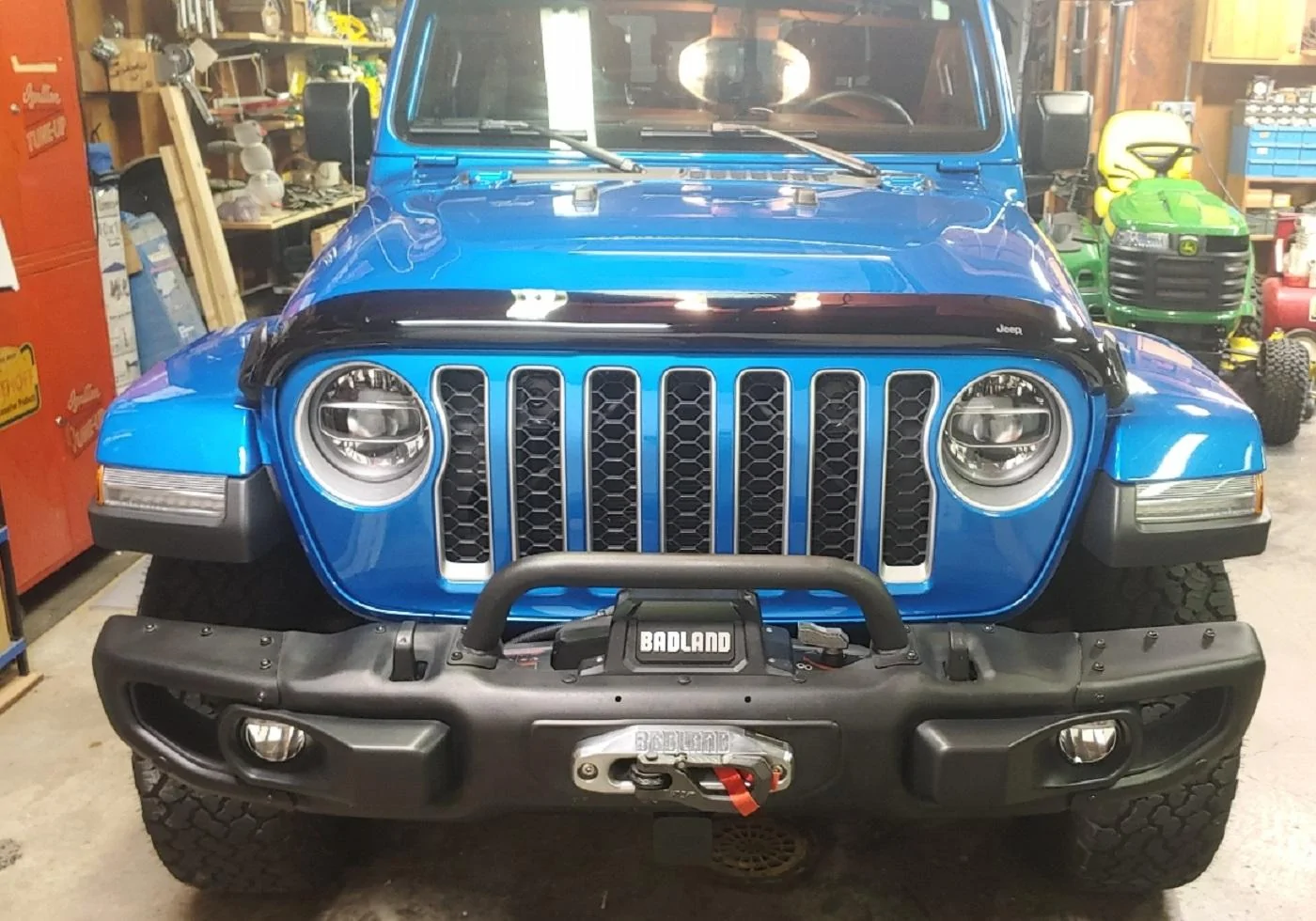 Jeep Gladiator Max Tow - Painted or black fenders?? 20210829_bumper-2
