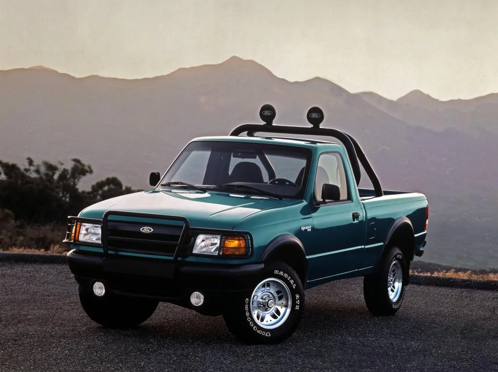 Jeep Gladiator Topless with a bed rack ford_ranger_stx_regular_cab_007e000015d31048