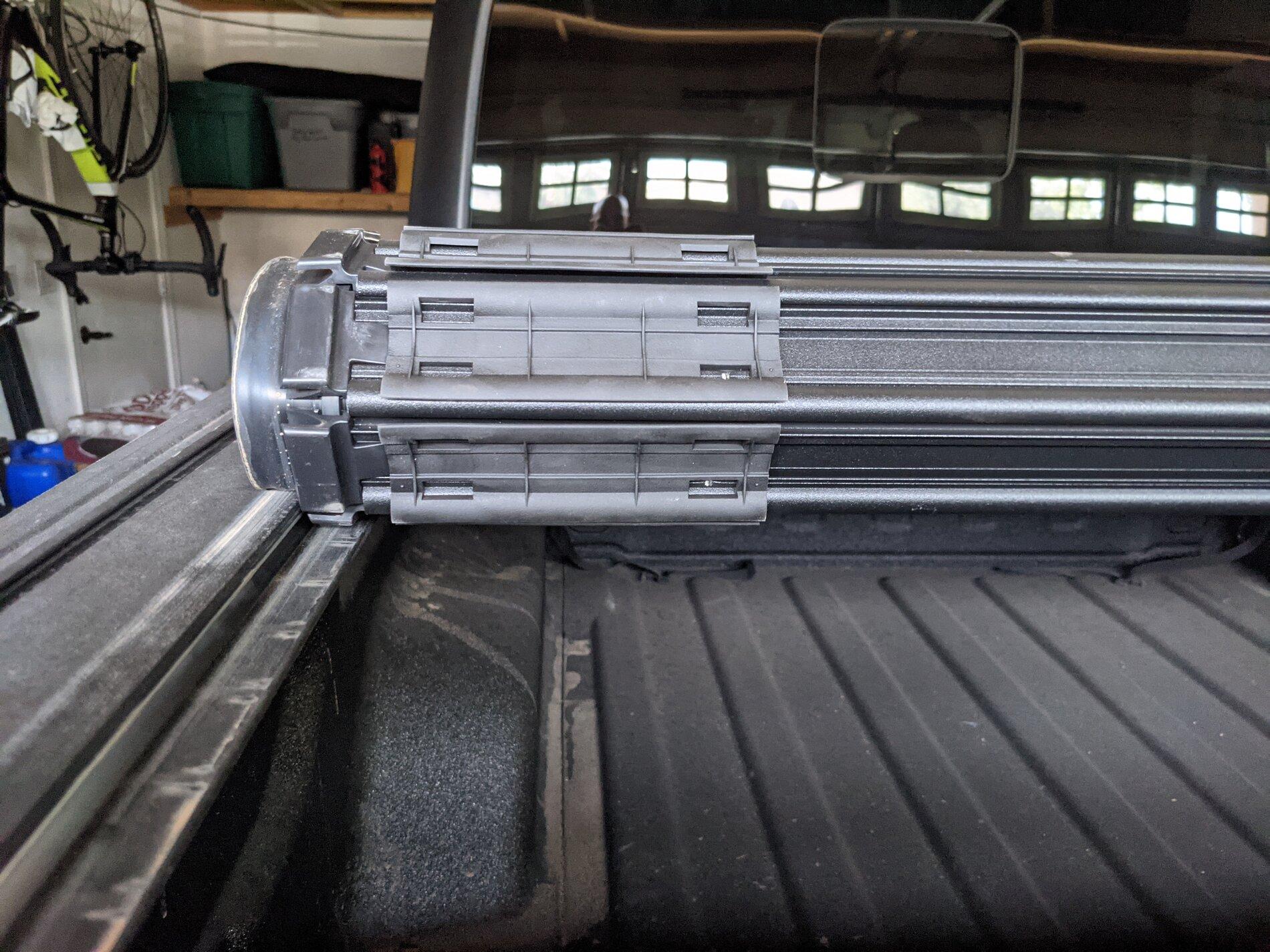 Jeep Gladiator BAK X4s tonneau cover, 1 week old. $600 OBO PXL_20211024_231109145