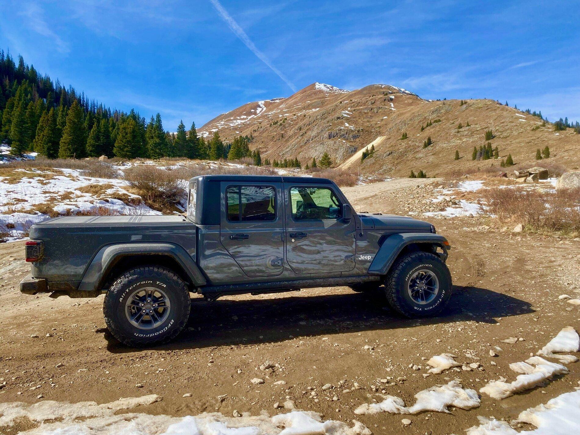 Jeep Gladiator Request for pictures of Diesel Gladiators with lifts 96138C49-1081-4AA5-BA50-3991890D816E