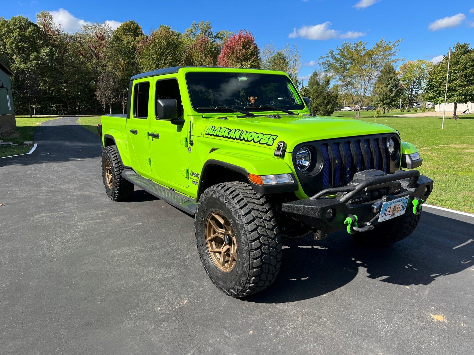 Jeep Gladiator GECKO GREEN Gladiator Club jeep sunny