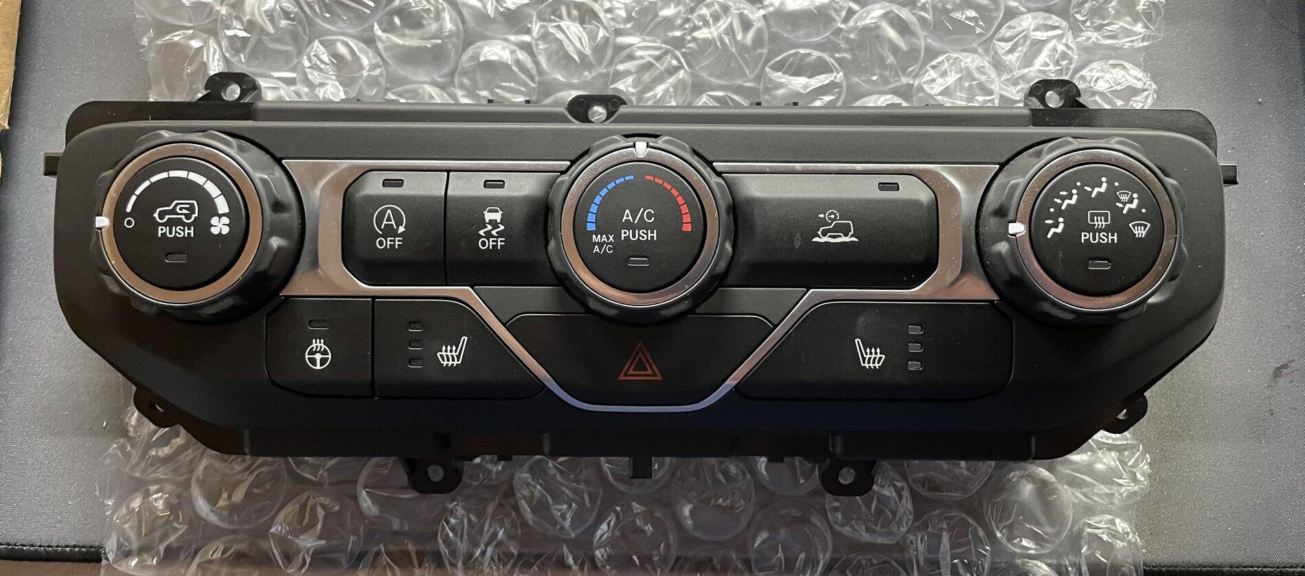 Jeep Gladiator Climate Control group 0B30B1F8-30E1-4621-A9C5-237509540E00