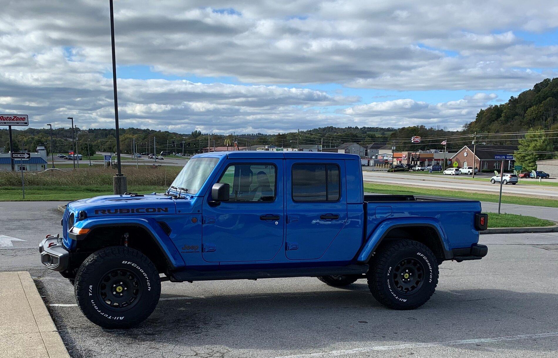 Jeep Gladiator HYDRO BLUE PEARL Gladiator JT Club gladis
