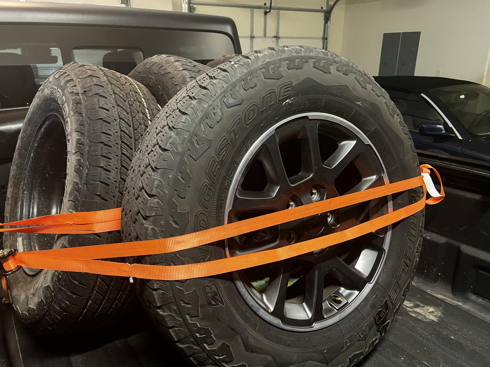 Jeep Gladiator 2020 Overland Take offs 03B11151-F0AE-4274-8553-A3664C56AF0B