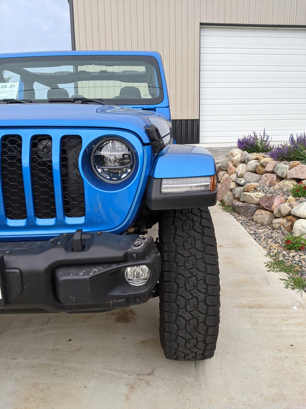 Jeep Gladiator Best 35" A/T tires PXL_20210706_000920508.MP