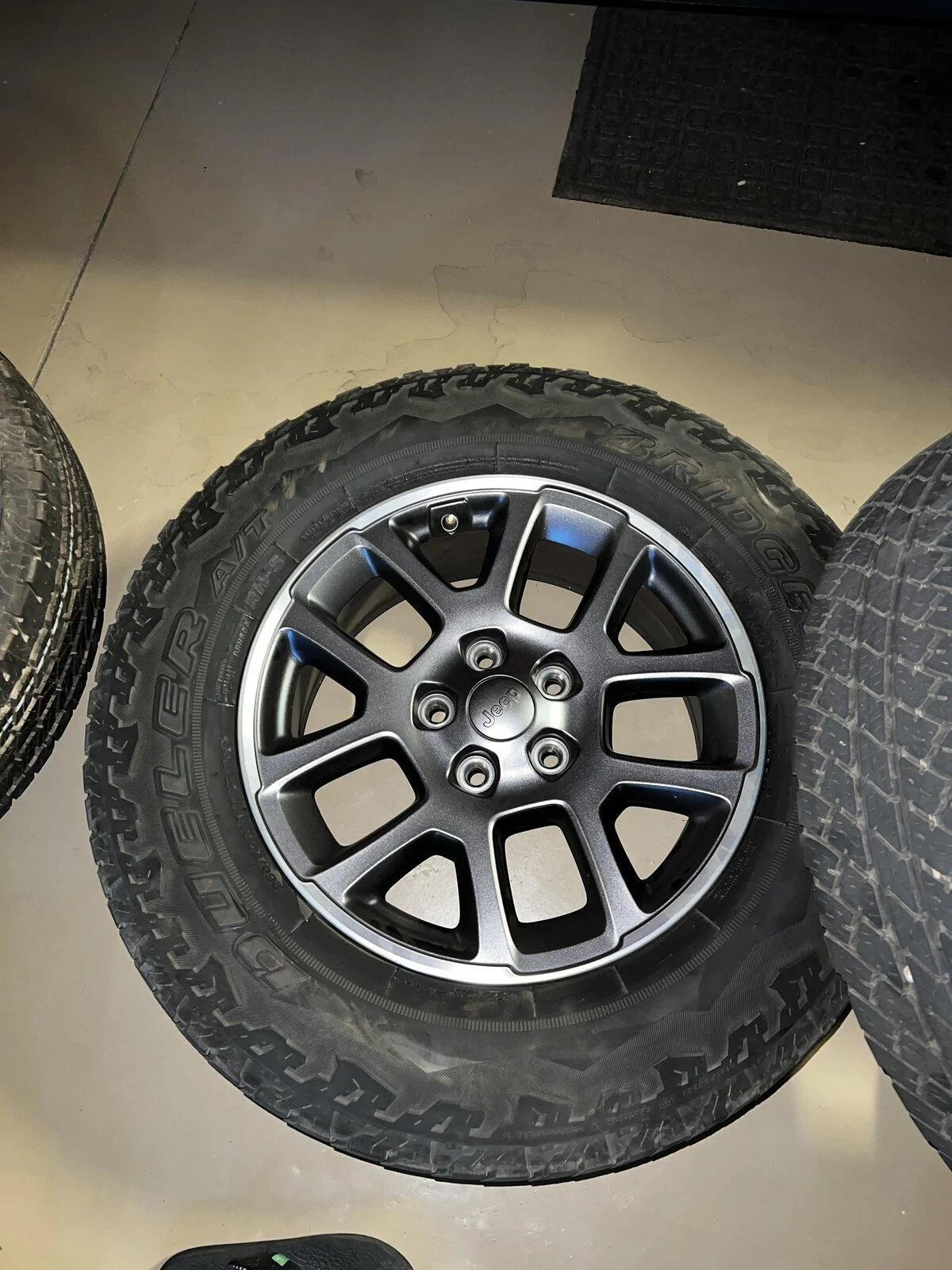 Jeep Gladiator 2020 Overland Take offs IMG_0475