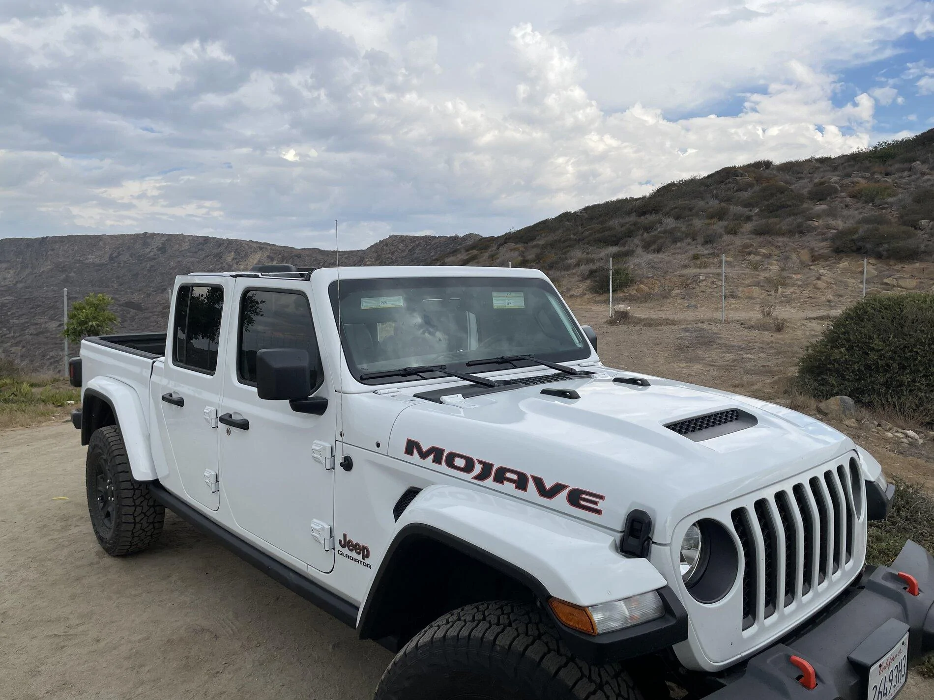 Jeep Gladiator Which led fender parking and turn signal light recommend you guys? LED DRL 7A534906-B2AC-4F74-B4A2-3F281B2831F0