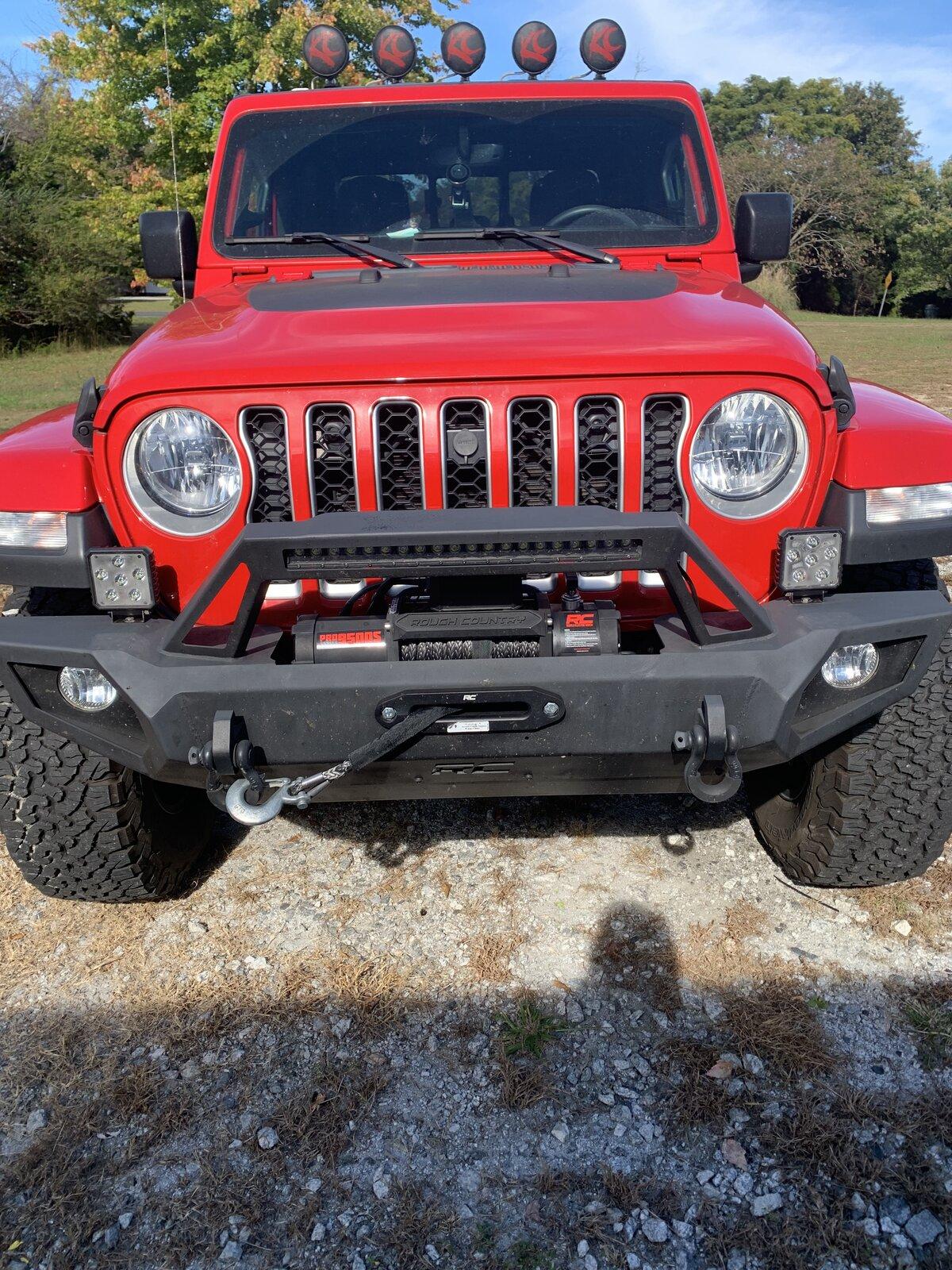 Jeep Gladiator Traveller Off Road Lights from Tractor Supply FFC0B938-876C-4098-9D30-C866CBED0B7D