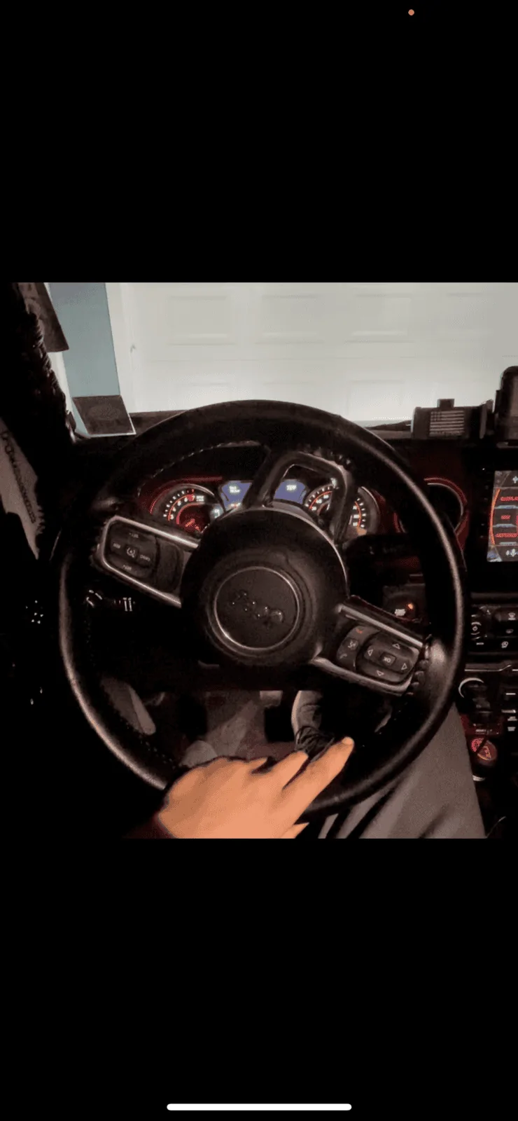 Jeep Gladiator Steering wheel turns left with no driver input 08B8BF99-C08C-4509-BBBB-BB70B949C6AF