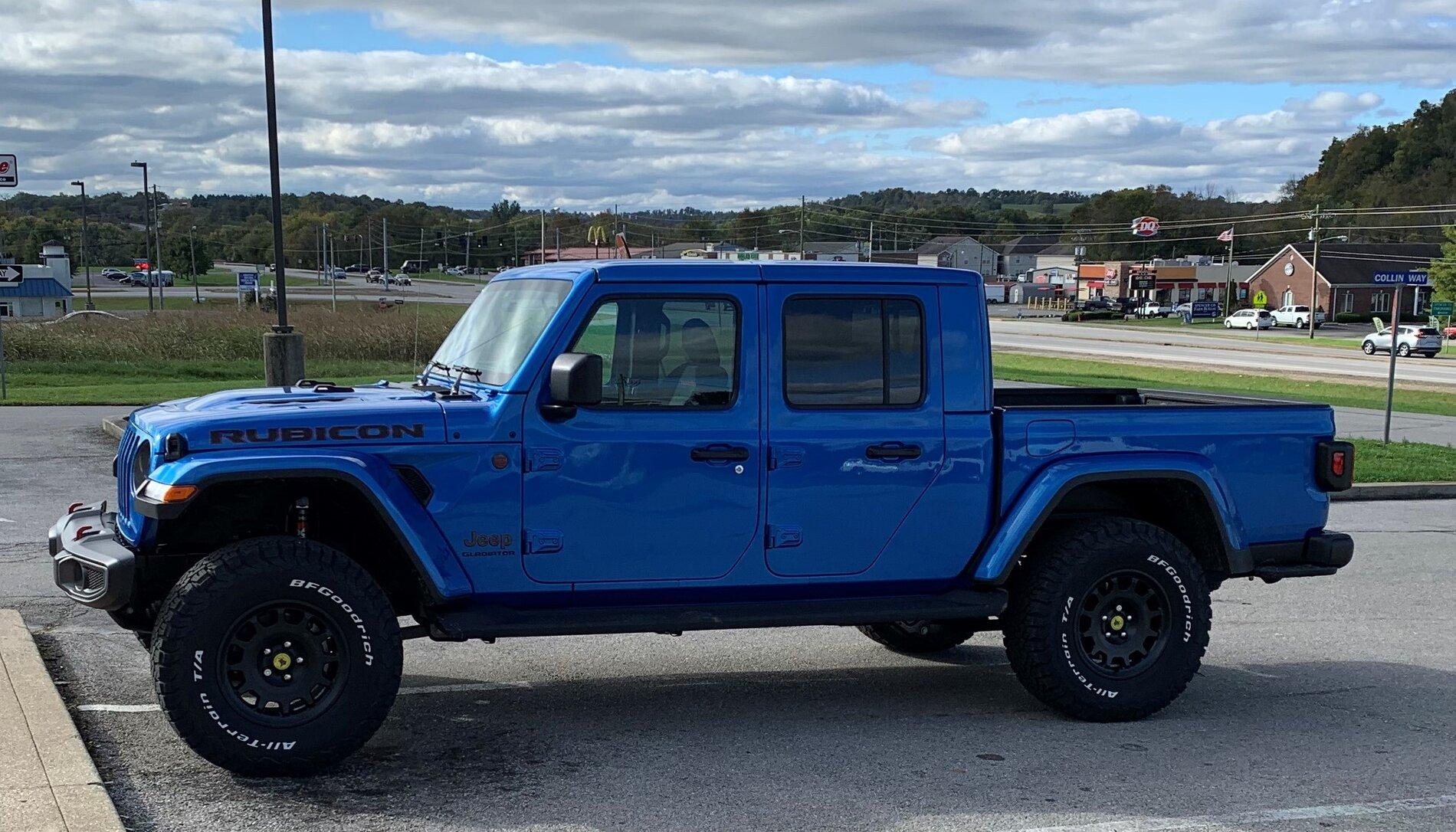 Jeep Gladiator White letter tires IMG_7860.JPG