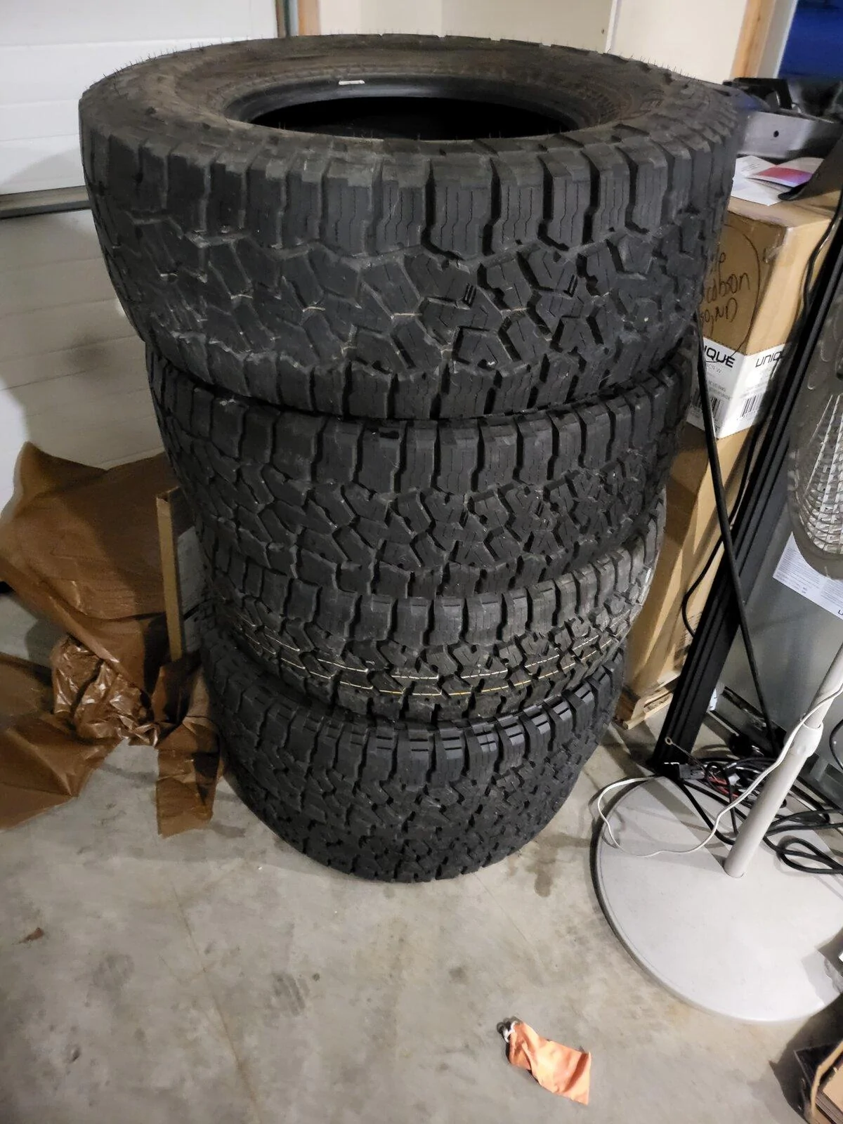 Jeep Gladiator 5 Wildpeak All Terrain - $700 20211028_073156