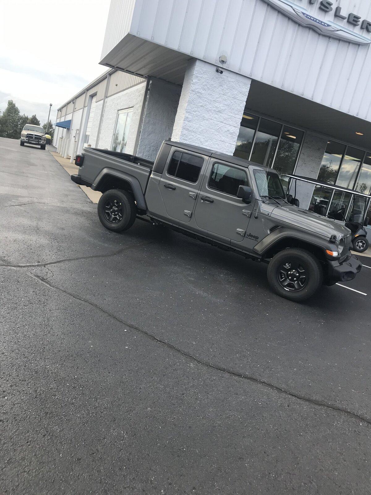 Jeep Gladiator Gupton Motors up to 8% below invoice 6BCD5FDA-BD17-44D7-9C92-B4C5148513C5