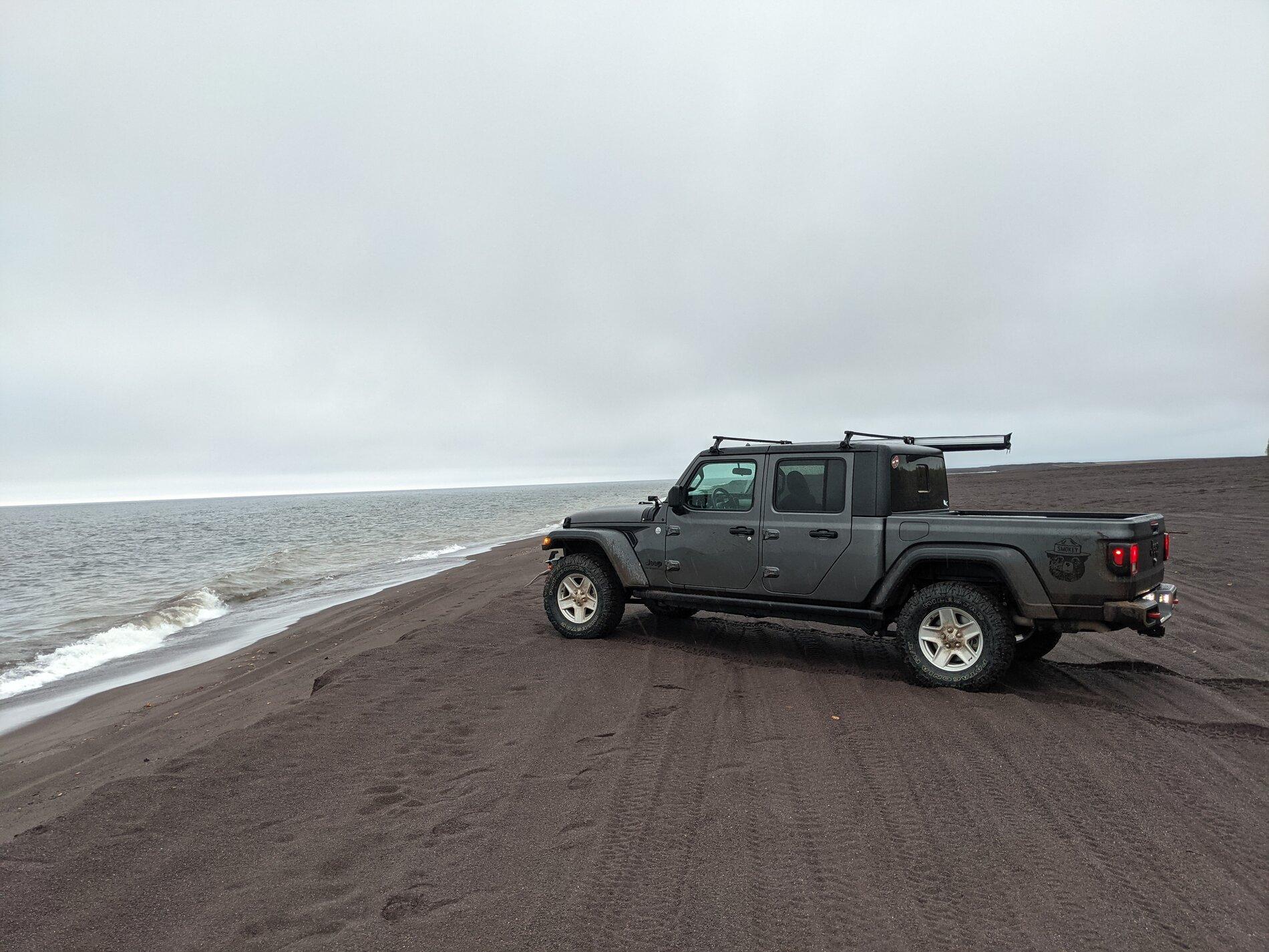 Jeep Gladiator Lets see those Gladiator Beach pics PXL_20211003_145344604