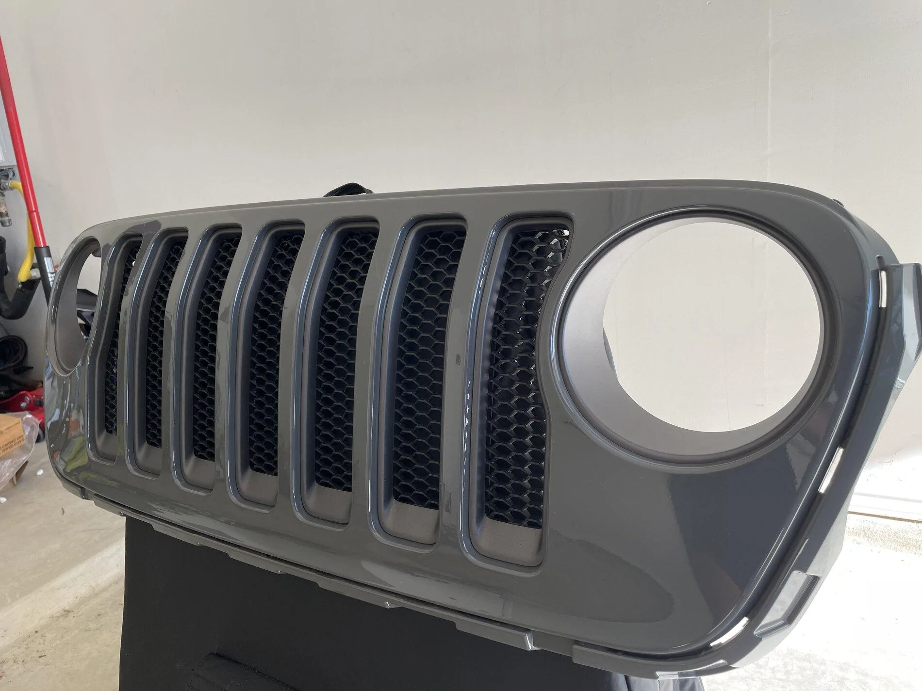 Jeep Gladiator Sting Gray Rubicon Grille B36A50F2-C48E-4ABD-8BD1-9B1983E983EE