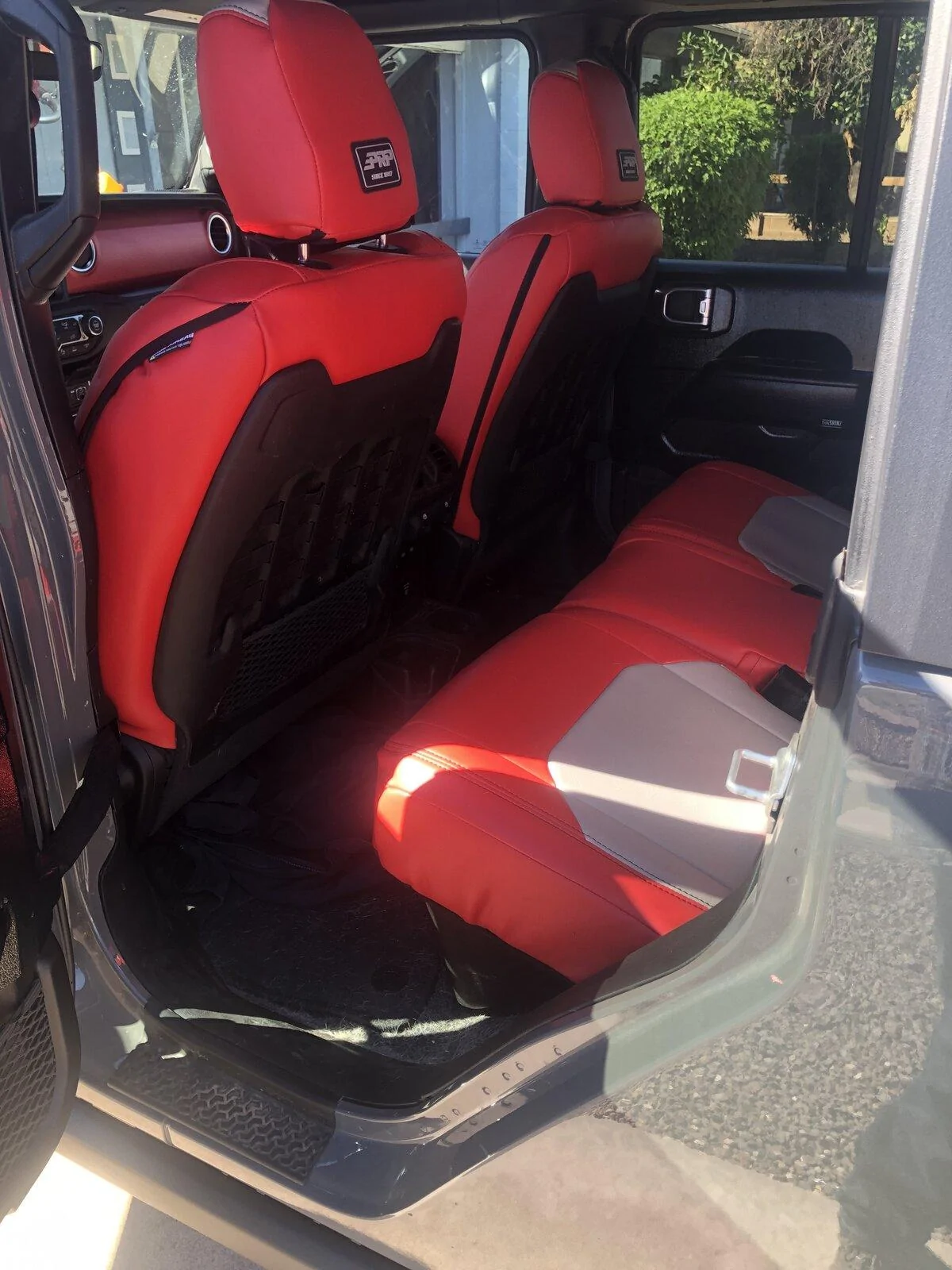 jeep3.jpg