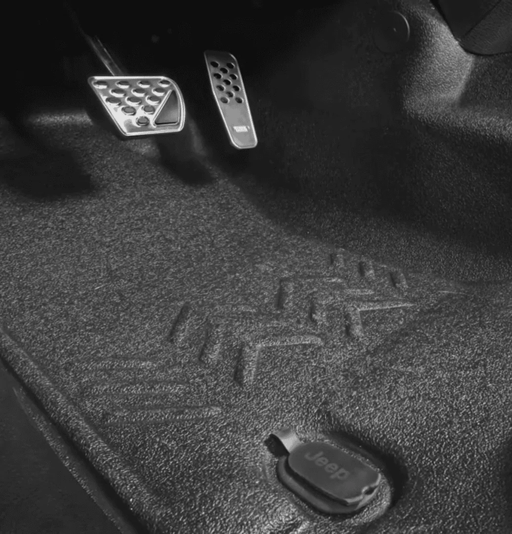 Jeep Gladiator SEMA Wrangler 4XE hints at a possible upcoming feature - Mopar 3 piece vinyl flooring Screenshot_20211029-161845