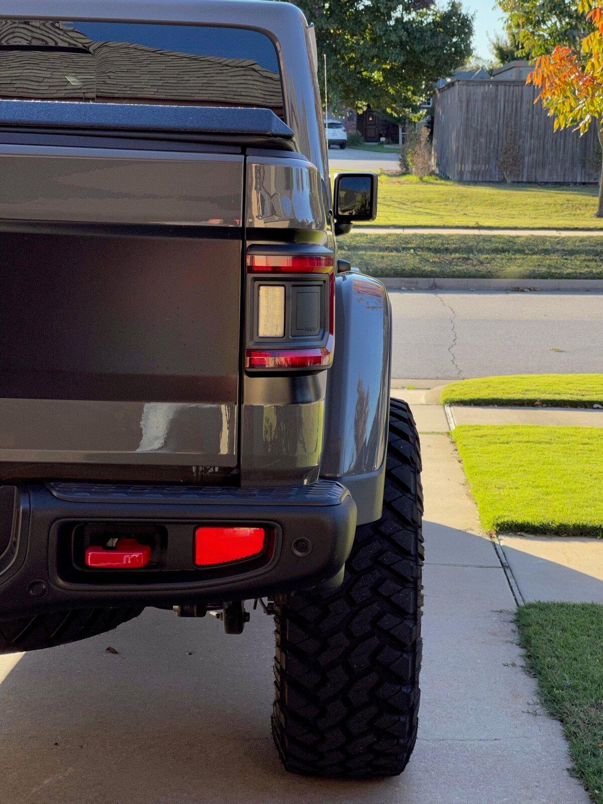 Taillight4.jpg