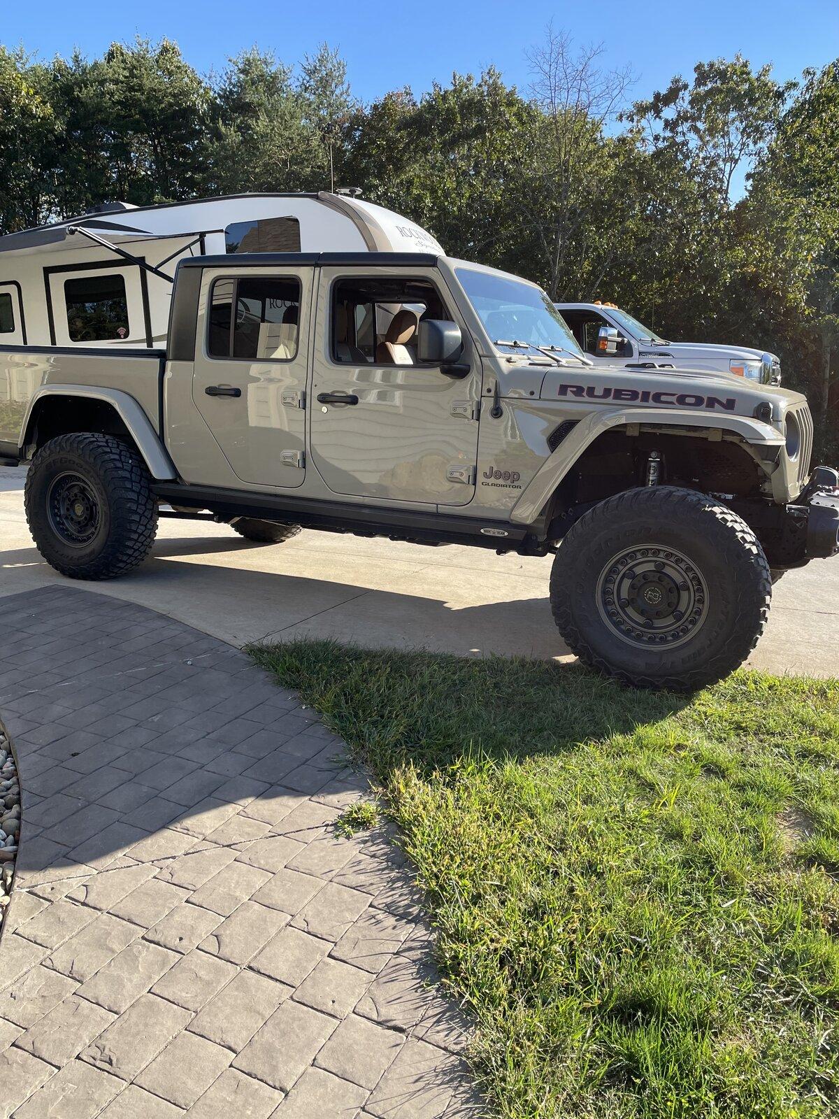 Jeep Gladiator Adding spacer to Mopar 2” lift? 98491517-D17D-4F9B-A2F8-841FD6DCCA5A