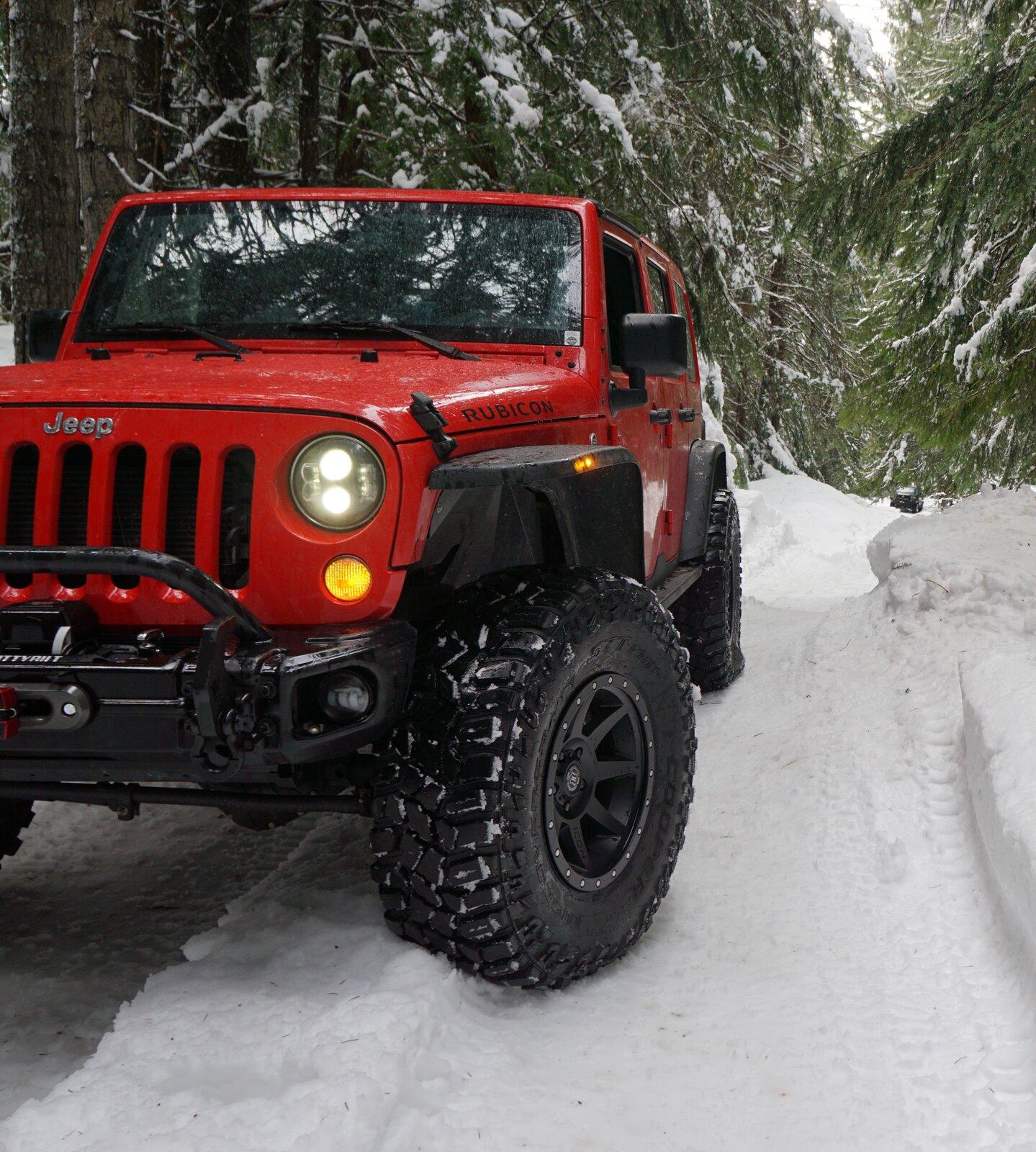 Jeep Gladiator Need new tires (again) DSC07106_E