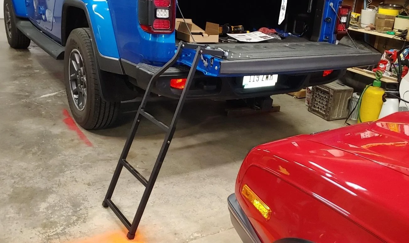 Jeep Gladiator Tailgate Damper barely noticeable 20201022_161620