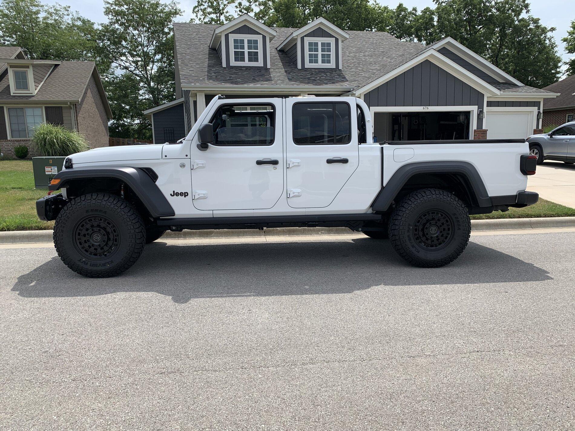 Jeep Gladiator Leveling Kit and rear .75 spacer? 6B5C5360-B90B-422A-BD2C-CFD4B92C47BD