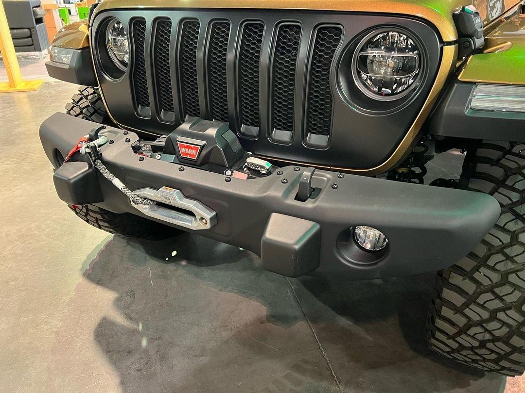 Jeep Gladiator Jeep Wrangler Overlook at Sema 28EFFDCA-3345-4A1F-AA29-D22B1825ABAF