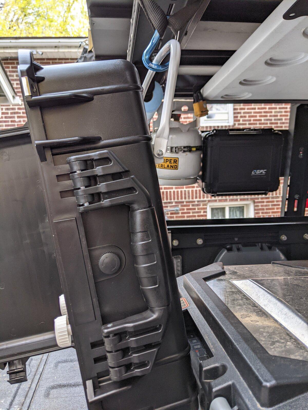 Jeep Gladiator Shower / Hot Water on-board system PXL_20211031_171420728