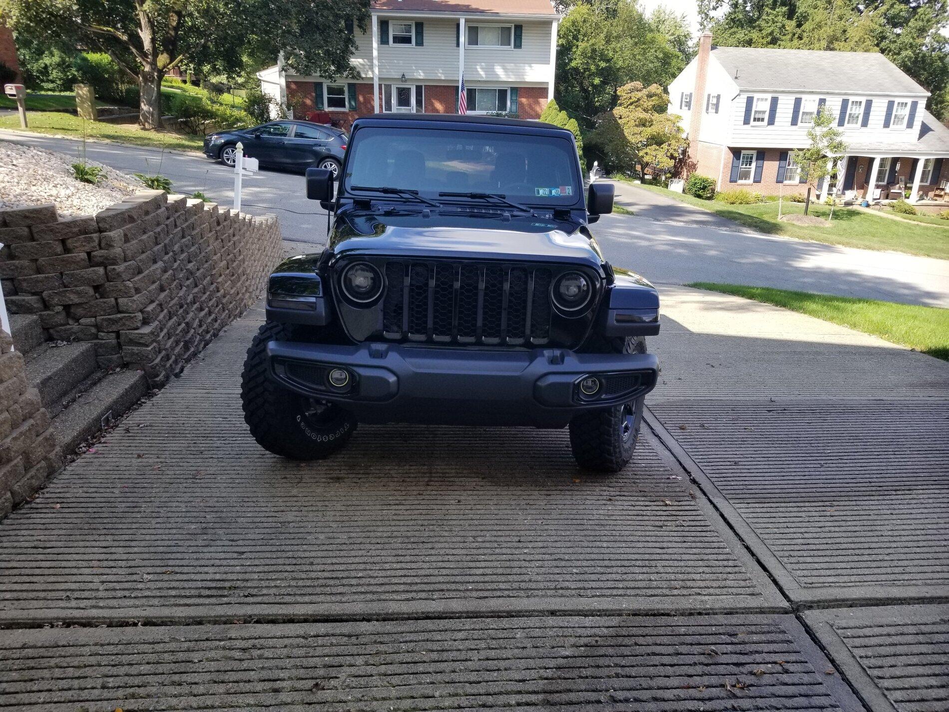 Jeep Gladiator Which led fender parking and turn signal light recommend you guys? LED DRL 20210916_152822 (1)