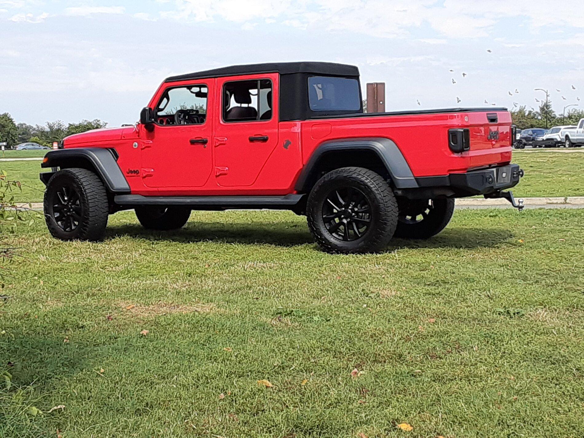 Jeep Gladiator 37” tires on Sport S a good idea?? 20211016_121852