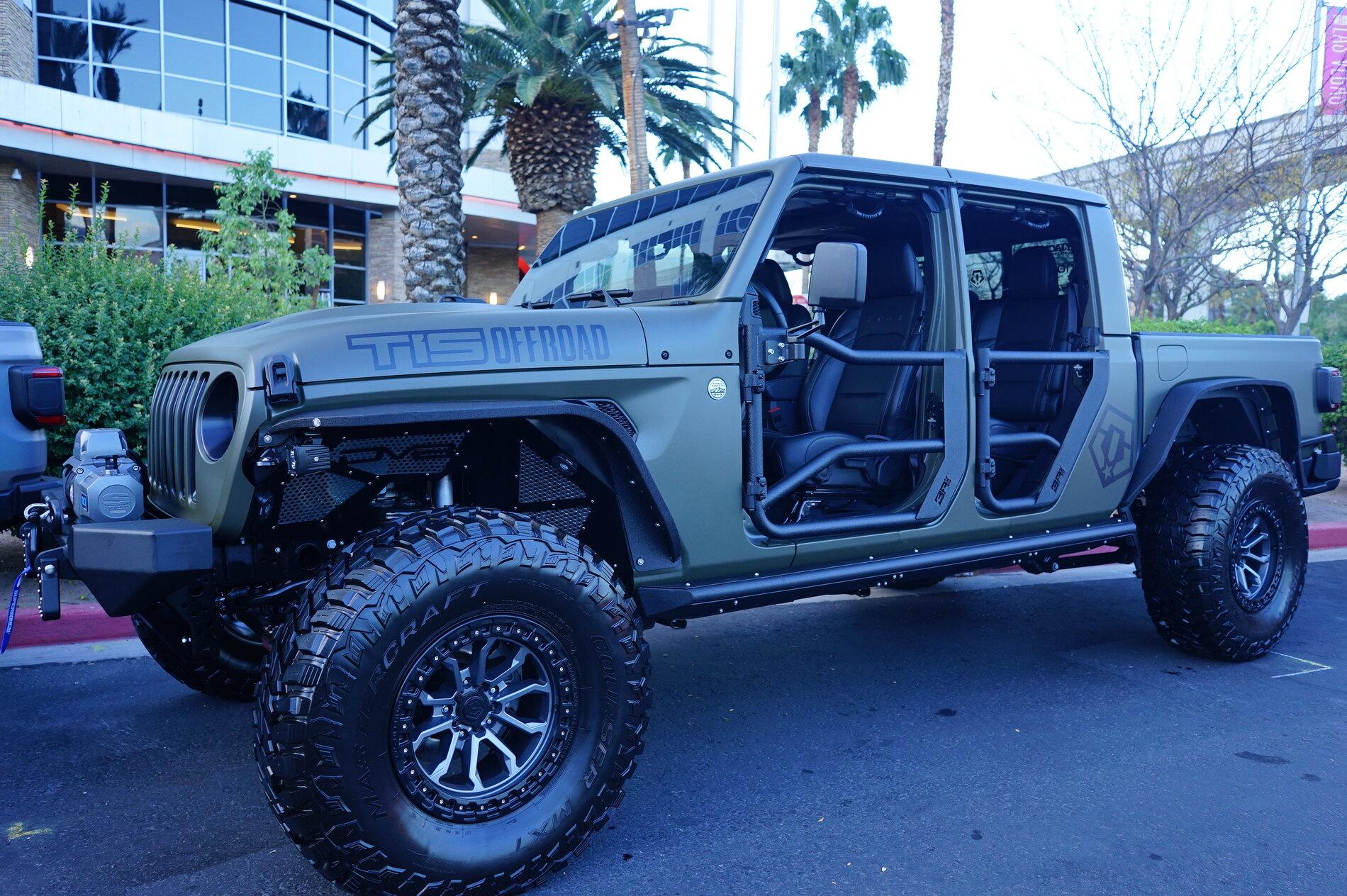 Jeep Gladiator Sema 2021 Gladiators Galore [Add What You Come Across] DSC03686.JPG