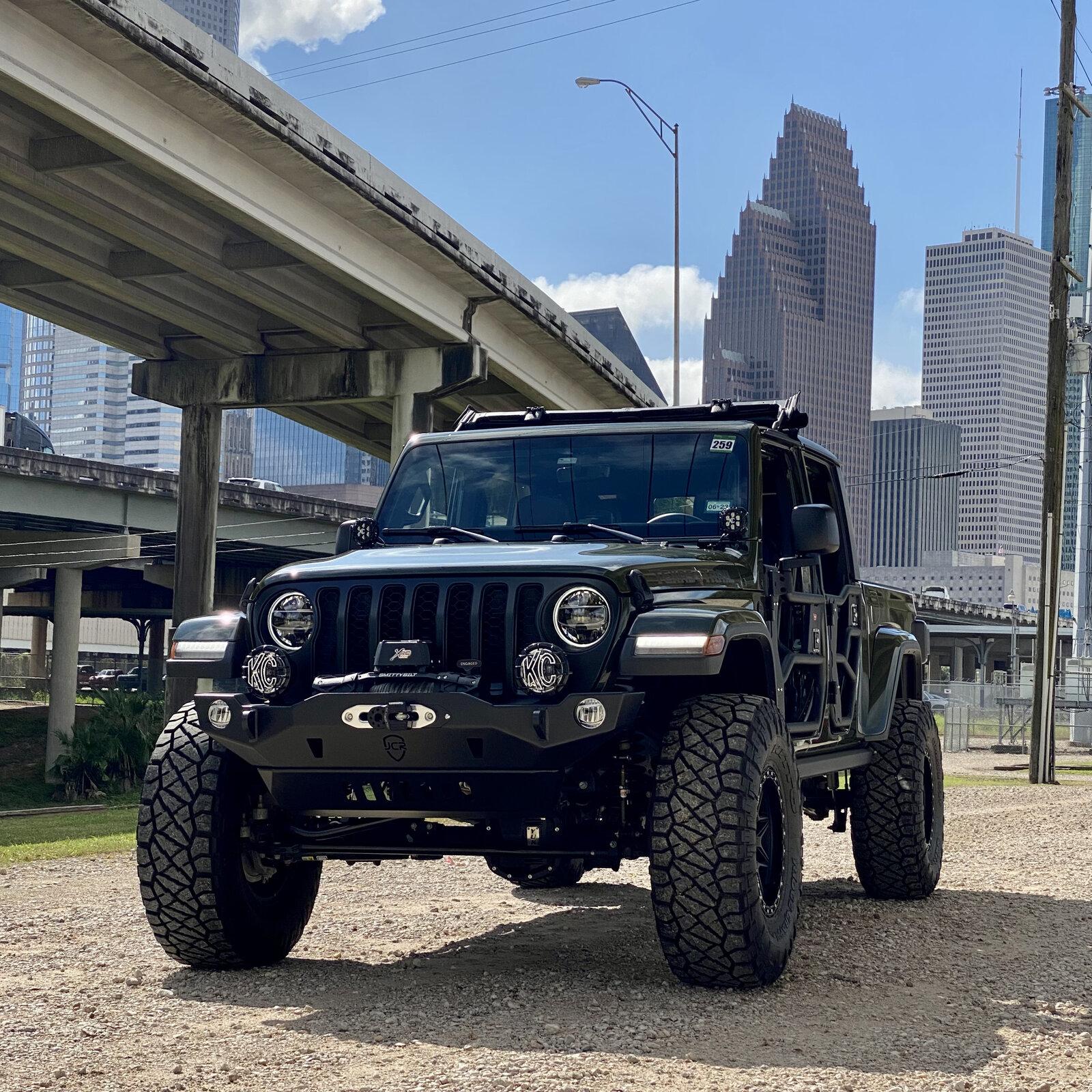 Jeep Gladiator Clayton Off Road JT Suspension Systems IMG_3842