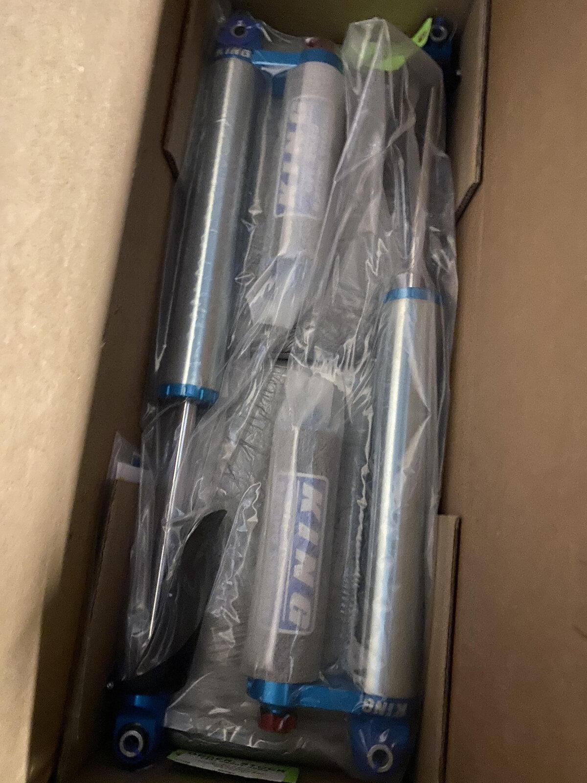 Jeep Gladiator ($2600 shipped) King 2.5 Performance Series shocks (3-5" Height) with ADJUSTERS! NEW IN BOX. photo2