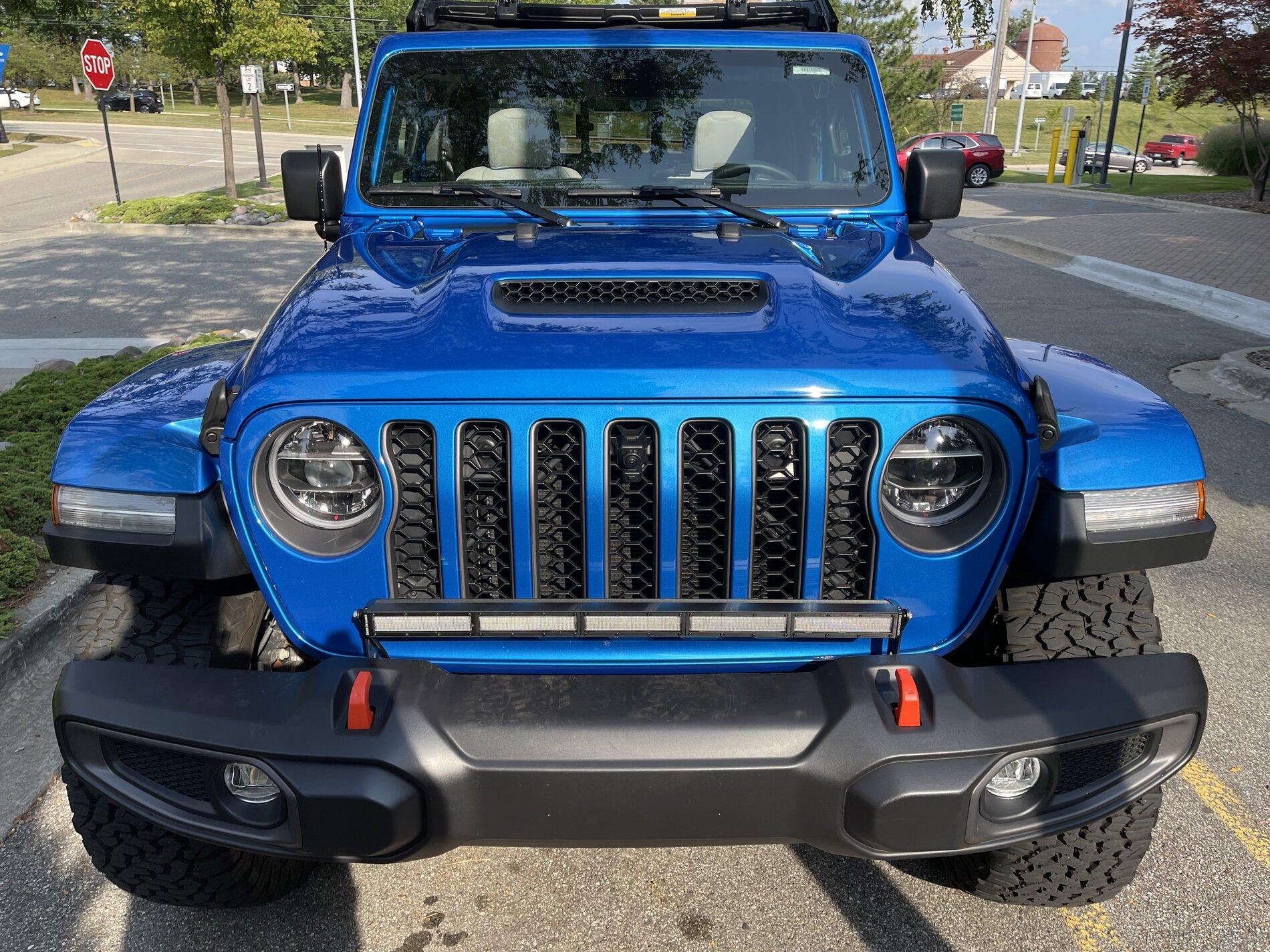 Jeep Gladiator Off road lights - what's everyone running? IMG_1162