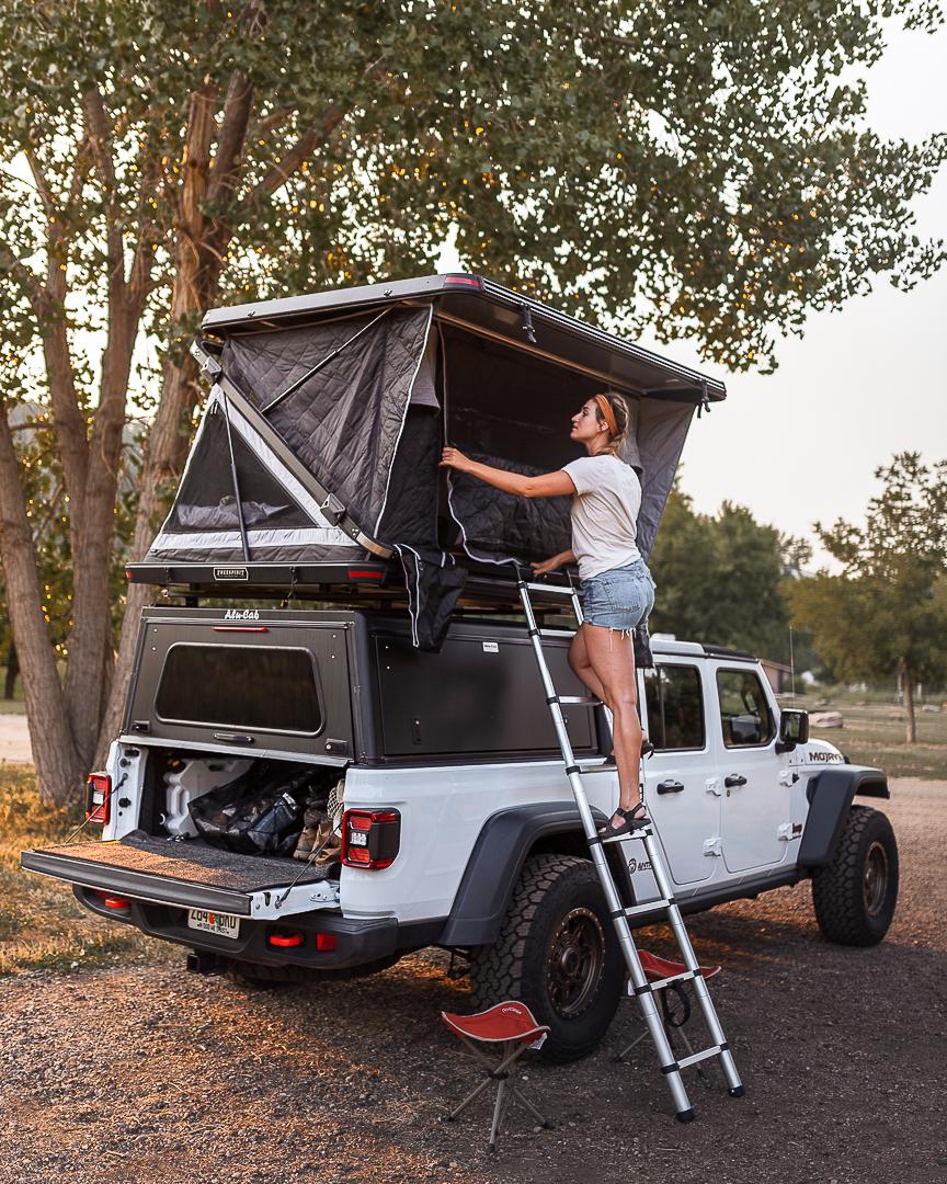 Jeep Gladiator Bed Rack and Roof Top Tents DSC_2973