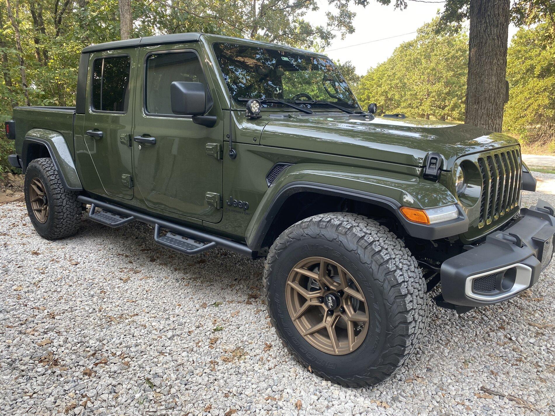 Jeep Gladiator Let's see your 285/75 17 tires ED12EAF1-D35E-44E8-A27E-1DD49D07BE1C