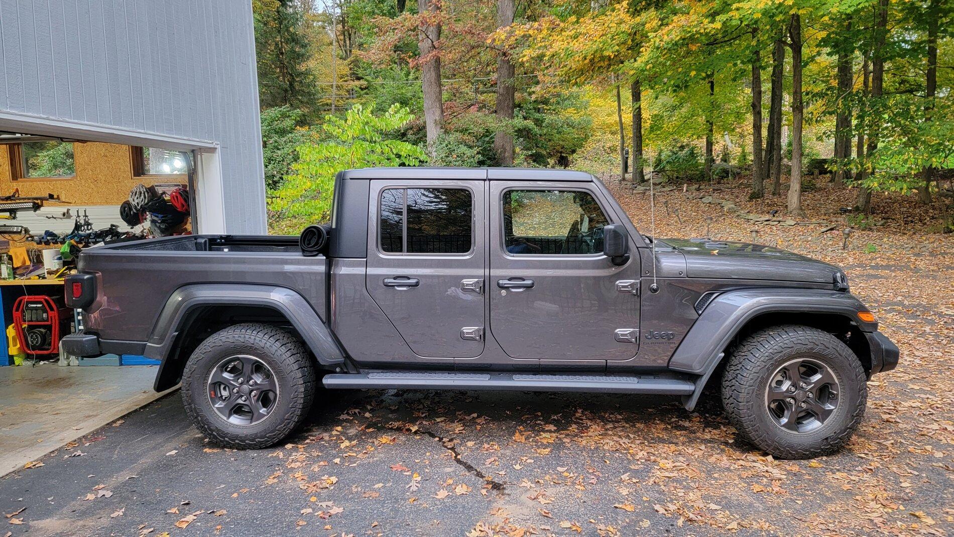Jeep Gladiator Let's see your 285/75 17 tires 20211010_180641